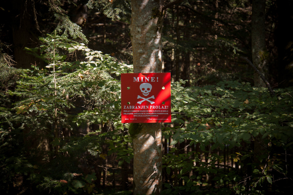 Warning sign at the entrance to a forest near Olovo.