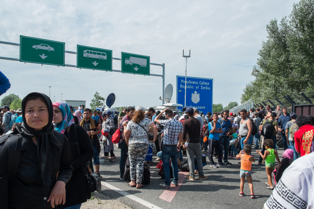 Horgoš on Tuesday. Thousands of refugees are stuck on the Serbian side after Hungary closed its border yesterday night. Photo by author.